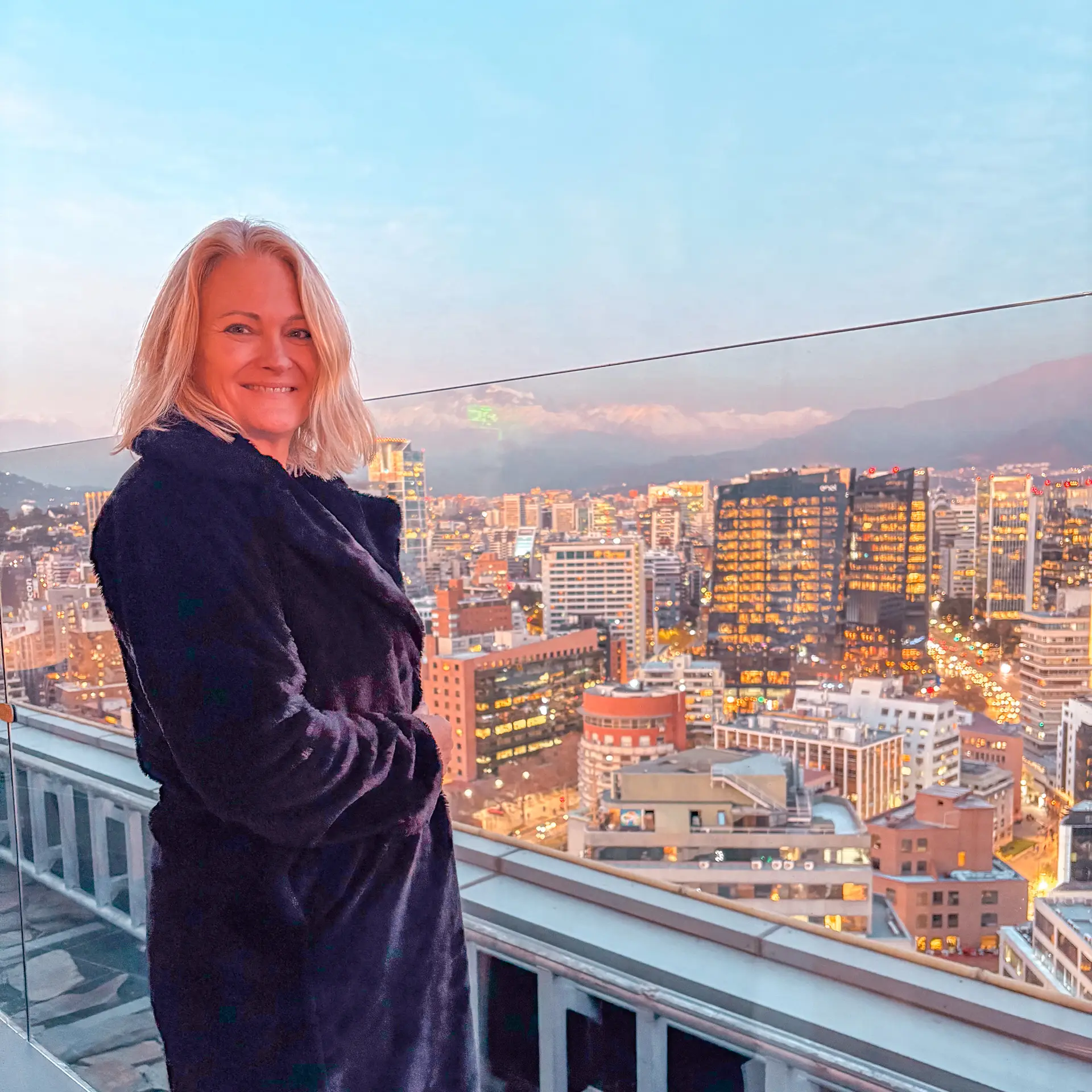 Luna Bar View Santiago